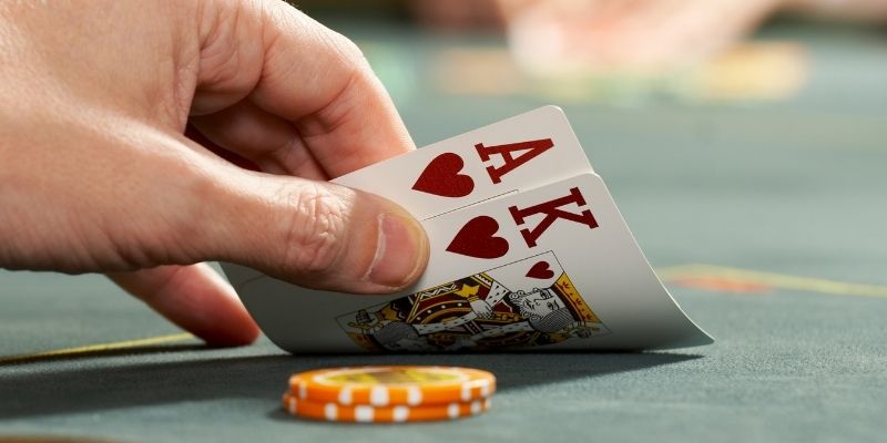 Một vài thuật ngữ căn bản trong Poker Online